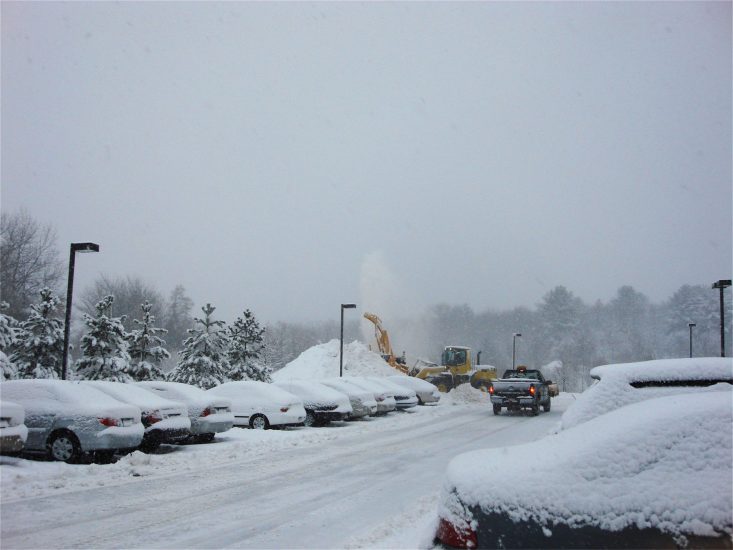  Roadway and Parking Lot De-icing and Anti-icing Treatment